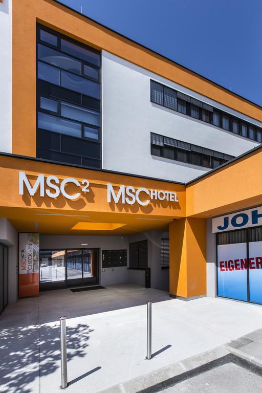 Msc Hotel Нойнкирхен Екстериор снимка